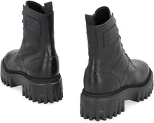 Load image into Gallery viewer, Leather ankle boots
