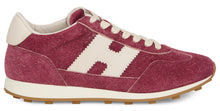 Load image into Gallery viewer, Fitted sneakers
