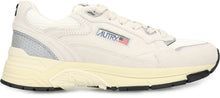 Load image into Gallery viewer, Hyperway Low-top sneakers
