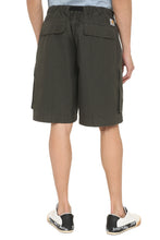 Load image into Gallery viewer, Wynton cotton cargo bermuda shorts
