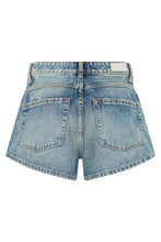 Load image into Gallery viewer, Shorts in denim
