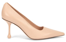 Load image into Gallery viewer, Cleavage with high heels
