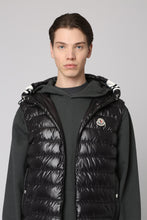 Load image into Gallery viewer, Clai full zip down vest
