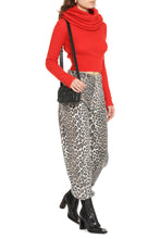 Load image into Gallery viewer, Relaxed fit jeans
