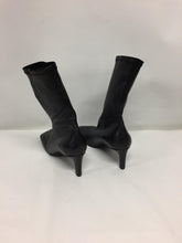 Load image into Gallery viewer, Leather ankle boots
