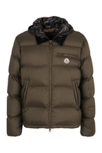 Load image into Gallery viewer, Calima short down jacket
