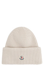Load image into Gallery viewer, Ribbed knit beanie
