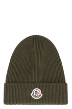 Load image into Gallery viewer, Ribbed knit beanie
