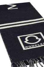 Load image into Gallery viewer, Virgin wool scarf
