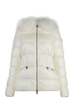 Load image into Gallery viewer, Boed hooded short down jacket
