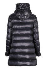 Load image into Gallery viewer, Suyen long down jacket
