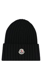 Load image into Gallery viewer, Ribbed knit beanie
