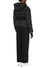 Load image into Gallery viewer, Bouquetin short down jacket
