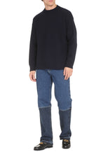 Load image into Gallery viewer, Long sleeve crew-neck sweater

