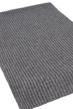 Load image into Gallery viewer, Wool scarf

