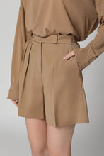 Load image into Gallery viewer, Jessica virgin wool shorts
