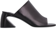Load image into Gallery viewer, Leather mules
