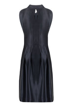 Load image into Gallery viewer, Sleeveless dress
