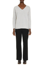 Load image into Gallery viewer, THE (Knit) - Cashmere blend pullover
