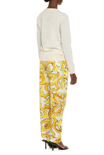 Load image into Gallery viewer, THE (Knit) - Cashmere sweater
