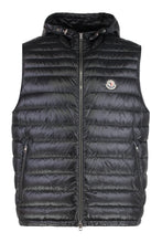 Load image into Gallery viewer, Orant Padded vest with hood
