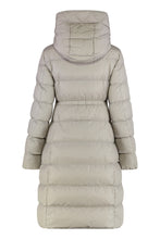 Load image into Gallery viewer, Long Avocette puffer jacket with hood
