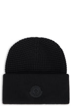 Load image into Gallery viewer, Knitted hat with logo
