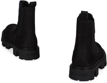 Load image into Gallery viewer, Peak City leather Chelsea boots
