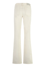 Load image into Gallery viewer, Straight leg jeans
