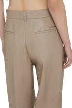 Load image into Gallery viewer, Faux leather trousers

