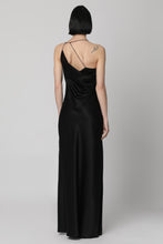 Load image into Gallery viewer, Crepe dress
