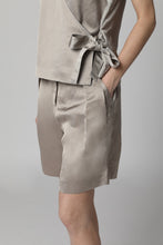 Load image into Gallery viewer, Linen blend shorts
