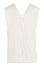 Load image into Gallery viewer, Wool vest
