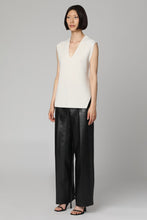 Load image into Gallery viewer, Wool vest
