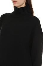 Load image into Gallery viewer, Wool and cashmere sweater
