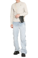 Load image into Gallery viewer, Patch detail crew-neck sweatshirt
