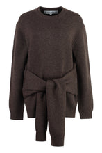 Load image into Gallery viewer, Long sleeve crew-neck sweater
