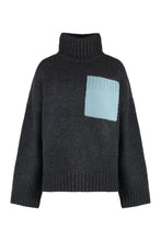 Load image into Gallery viewer, Wool turtleneck sweater
