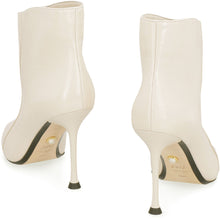 Load image into Gallery viewer, Cher leather ankle boots

