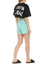 Load image into Gallery viewer, Logo detail cropped t-shirt
