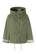 Load image into Gallery viewer, Barbour Nith windbreaker
