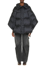 Load image into Gallery viewer, Reila padded cape
