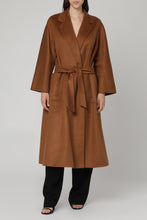 Load image into Gallery viewer, Ludmilla Cashmere coat
