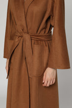 Load image into Gallery viewer, Ludmilla Cashmere coat
