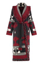 Load image into Gallery viewer, Cappotto Icon Jacquard si traduce in inglese come Icon Jacquard Coat.
