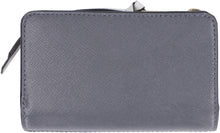 Load image into Gallery viewer, Snapshot leather wallet
