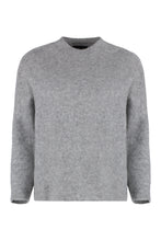 Load image into Gallery viewer, Crew-neck cashmere sweater
