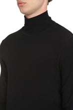 Load image into Gallery viewer, Cotton turtleneck T-shirt
