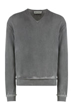 Load image into Gallery viewer, Parallel Sweater in wool with V-neck
