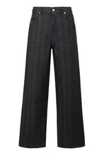 Load image into Gallery viewer, Wide Cut Jeans with five pockets
